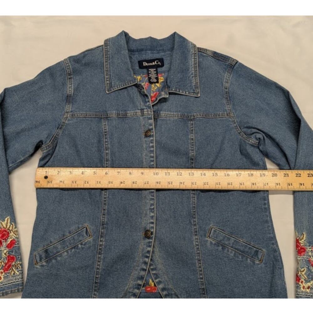 Denim & Co Vintage Floral Embroidered Denim Jean Jacket Women's Size Medium - Picture 5 of 9